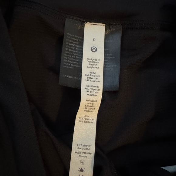 lululemon find your pace shorts - Picture 4 of 7